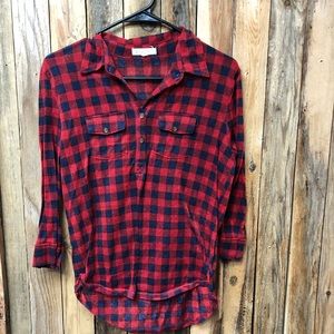 Super cute plaid top